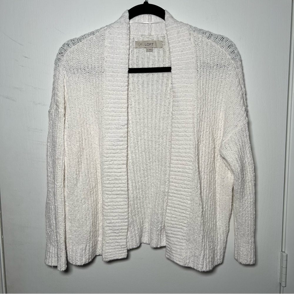 Loft M Ribbed White 3/4th Sleeve Waist Skimming Cardigan